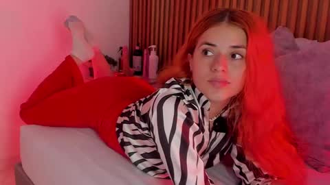 Snapshot of alliss_ginger_ chatting on 09-11-25, 07:47 A L L I S S online show from 09-11-25, 07:47