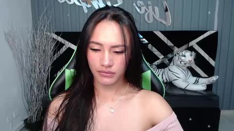 Snapshot of allisson_a chatting on 01-18-25, 03:42 Allisson online show from 01-18-25, 03:42