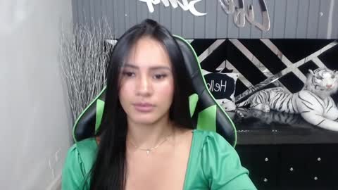 Snapshot of allisson_a chatting on 02-07-25, 03:23 Allisson online show from 02-07-25, 03:23