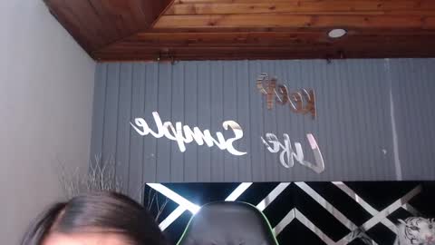 Snapshot of allisson_a chatting on 02-28-25, 09:47 Allisson online show from 02-28-25, 09:47