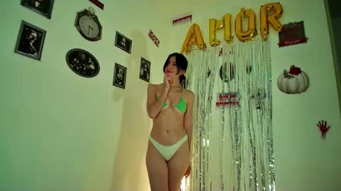 Alli online show from 10-31-25, 04:35