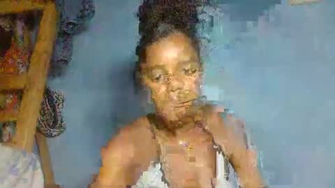 Snapshot of allizida01 chatting on 11-16-25, 03:28 allizida01 online show from 11-16-25, 03:28