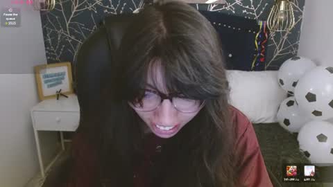 Snapshot of alllyson_ chatting on 06-16-26, 08:55 alison online show from 06-16-26, 08:55