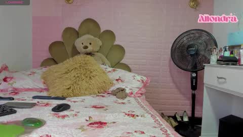 allondra online show from 11-12-25, 06:52