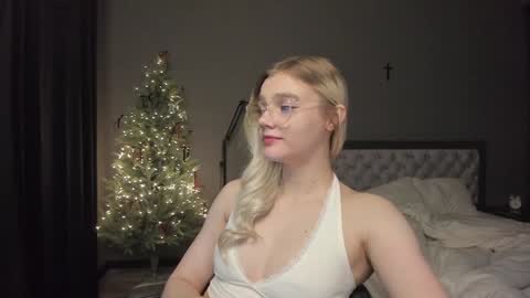 ALOTROPP NOT BABY online show from 01-04-25, 07:44