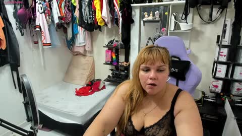 Snapshot of allsson_miller chatting on 01-17-25, 03:12 allsson_miller online show from 01-17-25, 03:12