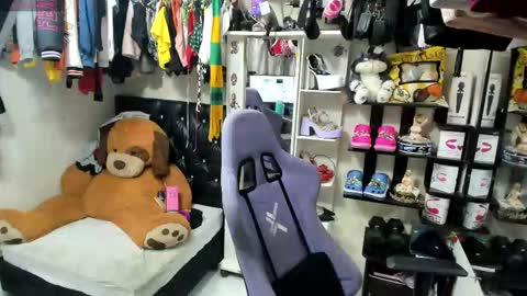 Snapshot of allsson_miller chatting on 09-26-25, 08:13 allsson_miller online show from 09-26-25, 08:13