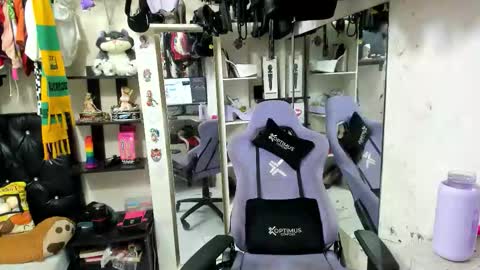 Snapshot of allsson_miller chatting on 11-11-25, 10:10 allsson_miller online show from 11-11-25, 10:10