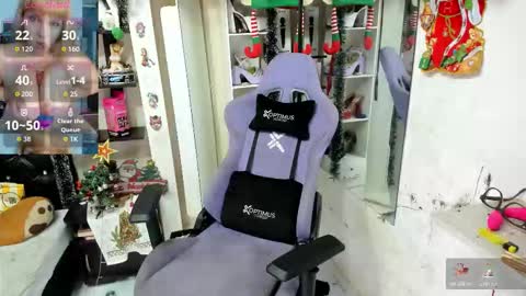 Snapshot of allsson_miller chatting on 11-27-25, 07:05 allsson_miller online show from 11-27-25, 07:05