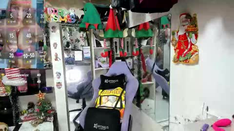 Snapshot of allsson_miller chatting on 12-04-25, 01:48 allsson_miller online show from 12-04-25, 01:48