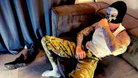 Snapshot of alltimehorny19 chatting on 12-05-24, 06:00 Justin online show from 12-05-24, 06:00