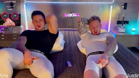 Snapshot of alltimehorny19 chatting on 09-19-25, 09:48 Justin online show from 09-19-25, 09:48