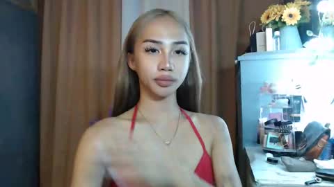 Snapshot of alluring_cesxoxo chatting on 02-08-26, 08:12 Ces online show from 02-08-26, 08:12