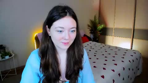 alluringeyess online show from 06-14-26, 04:47