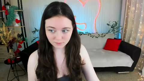 alluringeyess online show from 06-18-26, 04:22