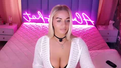 AlwaysHot online show from 04-15-26, 02:29