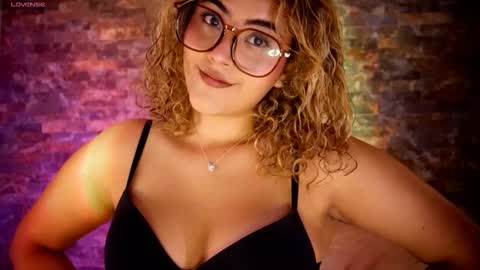 Snapshot of ally_summer chatting on 12-02-25, 02:28 ally_summer online show from 12-02-25, 02:28