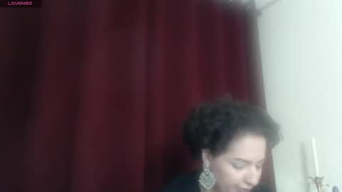         online show from 09-10-25, 07:36