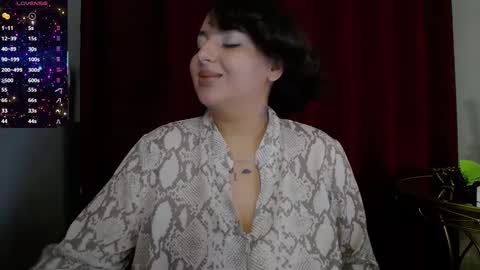         online show from 11-11-25, 06:08