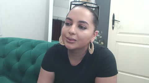         online show from 04-18-26, 08:31