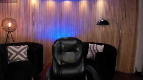 Snapshot of allyjensen chatting on 02-26-26, 10:25 Alisson online show from 02-26-26, 10:25