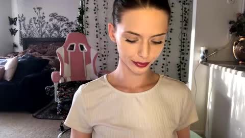 Snapshot of allyoursss1212 chatting on 02-22-25, 01:00 Ally Girl In Her Ally World online show from 02-22-25, 01:00