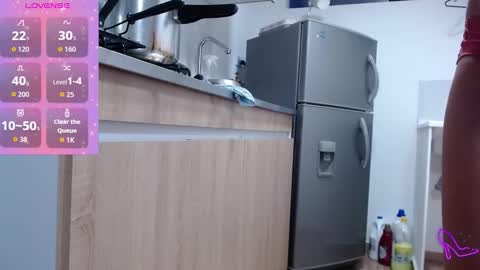 Snapshot of allysonstonne chatting on 11-23-25, 10:53 Allysonstonnes online show from 11-23-25, 10:53