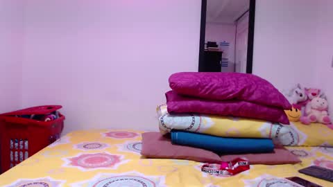 Snapshot of allysonstonne chatting on 11-29-25, 02:47 Allysonstonnes online show from 11-29-25, 02:47