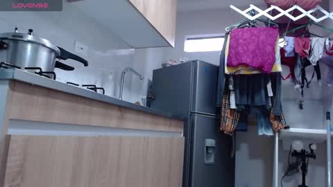 Snapshot of allysonstonne chatting on 12-02-25, 09:54 Allysonstonnes online show from 12-02-25, 09:54