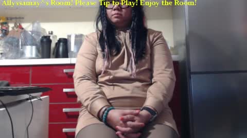 Snapshot of allyssamay chatting on 12-12-24, 06:47 Allyssamay online show from 12-12-24, 06:47