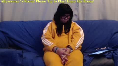 Snapshot of allyssamay chatting on 12-14-24, 06:56 Allyssamay online show from 12-14-24, 06:56
