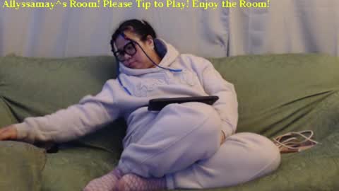 Snapshot of allyssamay chatting on 01-10-25, 07:25 Allyssamay online show from 01-10-25, 07:25