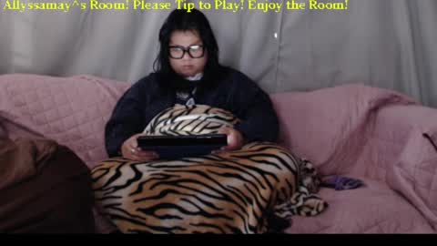 Allyssamay online show from 04-01-26, 01:41