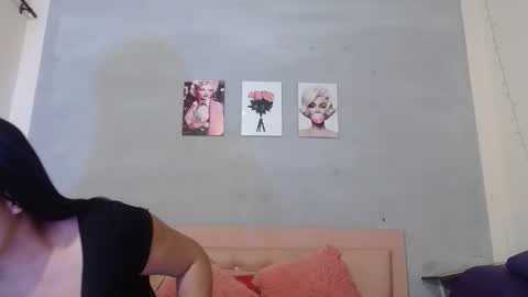 Snapshot of alma_meza chatting on 10-19-25, 02:07 alma_meza online show from 10-19-25, 02:07