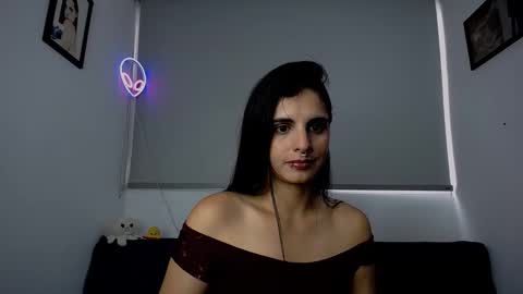 Snapshot of alma_sweet chatting on 11-20-25, 06:40 Arhantxa online show from 11-20-25, 06:40
