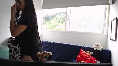 Snapshot of alma_sweet chatting on 11-23-25, 07:24 Arhantxa online show from 11-23-25, 07:24