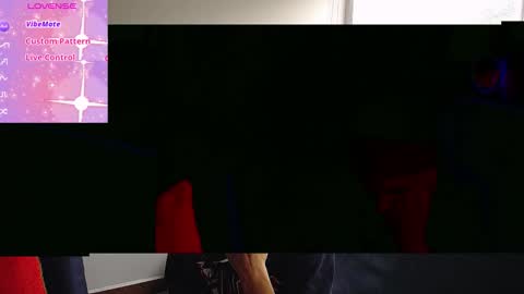 Snapshot of alma_sweet chatting on 12-20-25, 12:56 Arhantxa online show from 12-20-25, 12:56