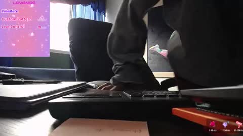 Snapshot of alma_sweet chatting on 02-19-26, 01:40 Arhantxa online show from 02-19-26, 01:40