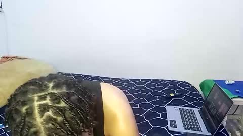 Snapshot of alman_femdomm chatting on 10-31-25, 12:55 Isahias online show from 10-31-25, 12:55