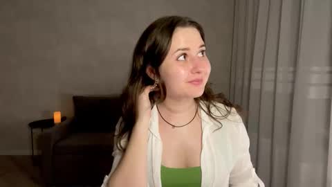 Snapshot of almostinnocent_ chatting on 10-31-25, 10:33 Anna online show from 10-31-25, 10:33