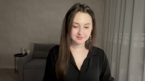 Snapshot of almostinnocent_ chatting on 11-22-25, 11:04 Anna online show from 11-22-25, 11:04