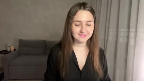 Snapshot of almostinnocent_ chatting on 11-24-25, 07:46 Anna online show from 11-24-25, 07:46