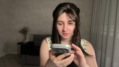 Anna online show from 05-10-26, 08:14