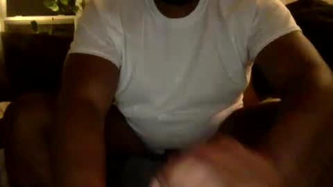 Snapshot of aloewishes chatting on 01-19-25, 06:20 aloewishes online show from 01-19-25, 06:20