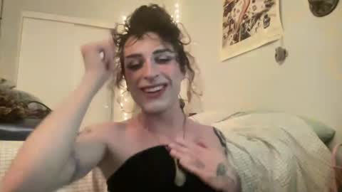 Snapshot of aloexvera chatting on 02-11-25, 07:33 aloexvera online show from 02-11-25, 07:33