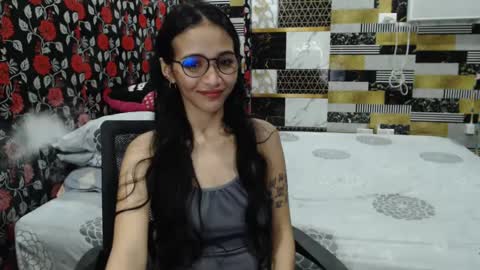 Alondra  online show from 01-18-25, 02:23