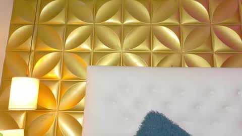 Hazel Bowie online show from 04-10-26, 08:13