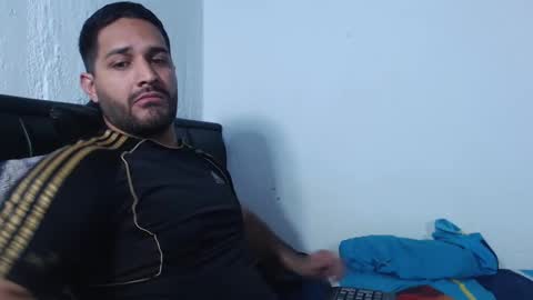 alonxoo online show from 10-12-25, 10:53