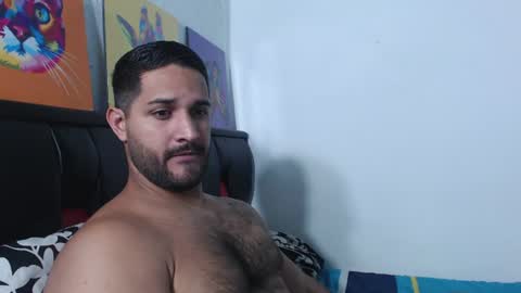 Snapshot of alonxoo chatting on 06-20-26, 11:18 alonxoo online show from 06-20-26, 11:18