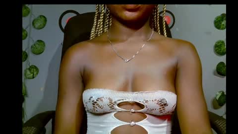 Snapshot of alosexy_bae chatting on 06-05-26, 02:56 alo online show from 06-05-26, 02:56
